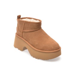 Ghete UGG maro